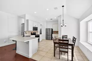 1347 Lake Forest Dr, Grand Prairie, TX 75052 - Photo 7