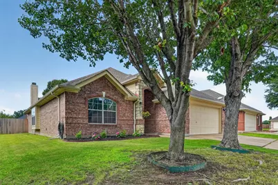 1347 Lake Forest Drive, Grand Prairie, TX 75052 - Photo 27