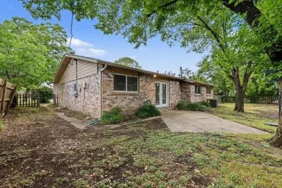 3001 Harvard Street N, Irving, TX 75062 - Photo 23
