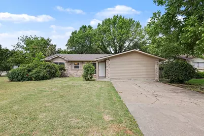 3001 Harvard Street N, Irving, TX 75062 - Photo 1
