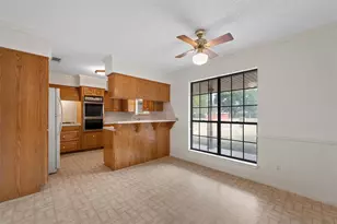 400 N Walnut St, Waco, TX 76705 - Photo 9
