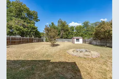 708 NW Sandra Lane, Burleson, TX 76028 - Photo 37