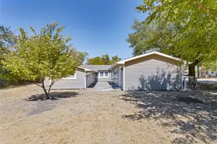 1818 Tyler St, Denton, TX 76209 - Photo 23