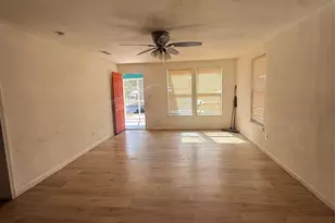 2925 Lenway St, Dallas, TX 75215 - Photo 11