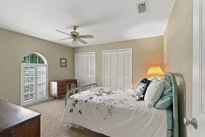 2201 Scarlet Lane, Grand Prairie, TX 75050 - Photo 31