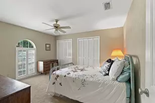 2201 Scarlet Ln, Grand Prairie, TX 75050 - Photo 31