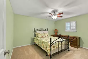 2201 Scarlet Ln, Grand Prairie, TX 75050 - Photo 27