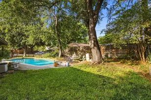 2201 Scarlet Ln, Grand Prairie, TX 75050 - Photo 39