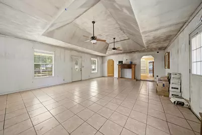 925 E Walnut Street, Hillsboro, TX 76645 - Photo 3