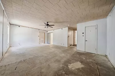 925 E Walnut Street, Hillsboro, TX 76645 - Photo 11