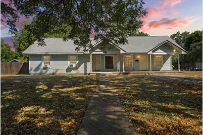 925 E Walnut Street, Hillsboro, TX 76645 - Photo 1