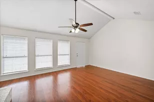 1124 Margie St, Burleson, TX 76028 - Photo 5
