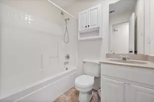 1124 Margie St, Burleson, TX 76028 - Photo 9