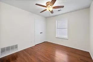 1124 Margie St, Burleson, TX 76028 - Photo 13