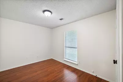 1124 Margie Street, Burleson, TX 76028 - Photo 11