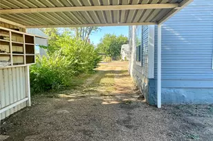 508 N 10th St, Ballinger, TX 76821 - Photo 19