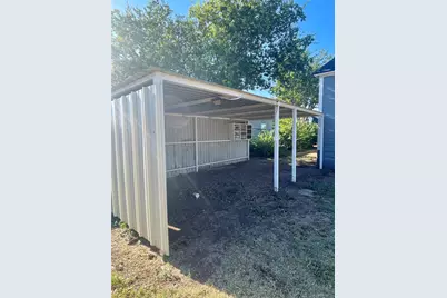 508 N 10th Street, Ballinger, TX 76821 - Photo 17