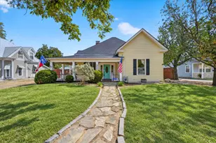 304 E Main St, Itasca, TX 76055 - Photo 1