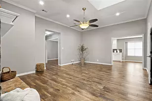 2708 Citadel Dr, Arlington, TX 76012 - Photo 5