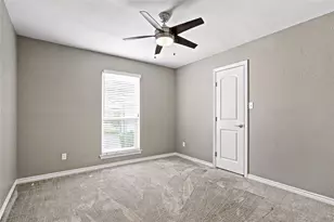 2708 Citadel Dr, Arlington, TX 76012 - Photo 25