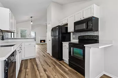 7801 Bordeaux Lane, Rowlett, TX 75089 - Photo 11