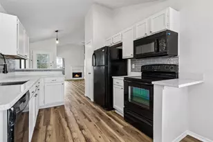 7801 Bordeaux Ln, Rowlett, TX 75089 - Photo 11