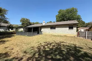 910 Shenandoah Dr, Arlington, TX 76014 - Photo 17