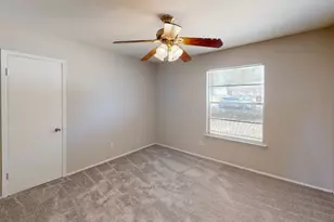 910 Shenandoah Dr, Arlington, TX 76014 - Photo 9