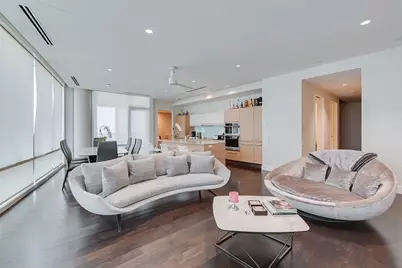 2408 Victory Park Lane #1233, Dallas, TX 75219 - Photo 3