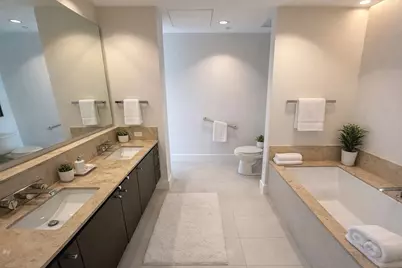 2408 Victory Park Lane #1233, Dallas, TX 75219 - Photo 13