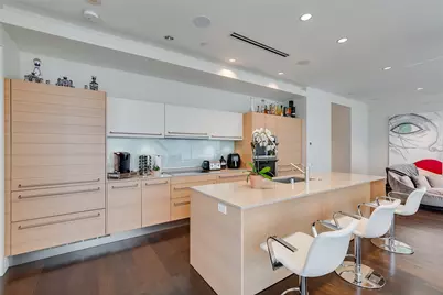 2408 Victory Park Lane #1233, Dallas, TX 75219 - Photo 5