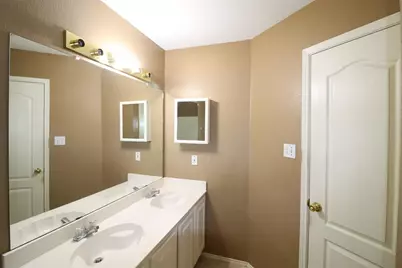 6100 Harwood Crossing Drive, Arlington, TX 76018 - Photo 23