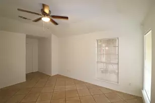 6100 Harwood Crossing Dr, Arlington, TX 76018 - Photo 17