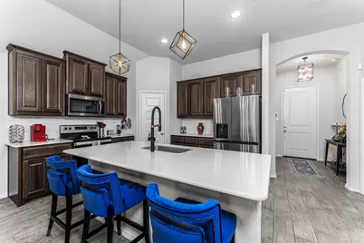 9921 Mescalbean Boulevard, Fort Worth, TX 76036 - Photo 5