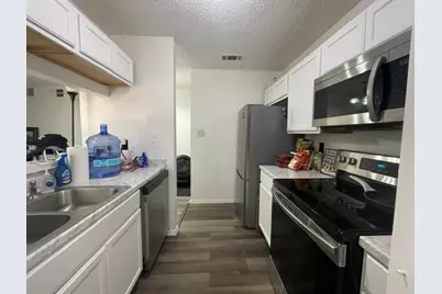 1745 Crest Grove Drive, Arlington, TX 76012 - Photo 7
