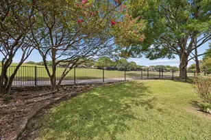 1106 Hills Creek Dr, McKinney, TX 75072 - Photo 35