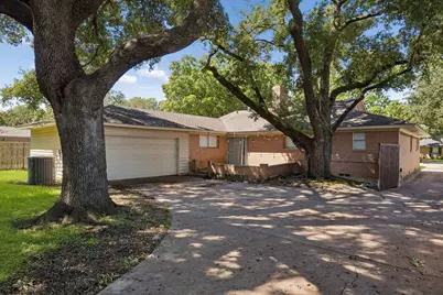 7066 Arboreal Drive, Dallas, TX 75231 - Photo 35