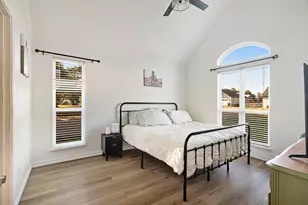 720 Daniel St, Blossom, TX 75416 - Photo 11