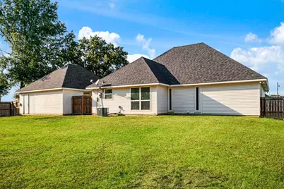 720 Daniel Street, Blossom, TX 75416 - Photo 17