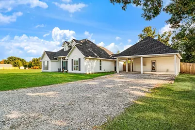 720 Daniel Street, Blossom, TX 75416 - Photo 3