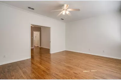 1622 Mistletoe Boulevard, Fort Worth, TX 76104 - Photo 9