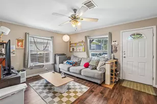1414 Record Crossing Rd, Dallas, TX 75235 - Photo 19