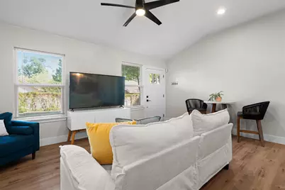805 NW 14th Street, Grand Prairie, TX 75050 - Photo 25