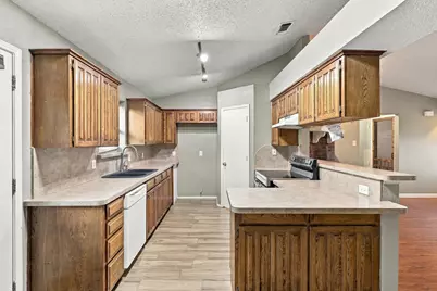 6212 Prairie Court, Watauga, TX 76148 - Photo 13