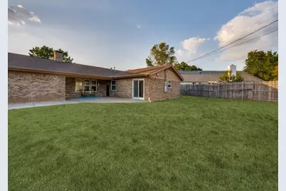6316 Tosca Drive, Haltom City, TX 76180 - Photo 23