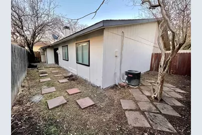 305 Trinidad Drive, Grand Prairie, TX 75052 - Photo 17
