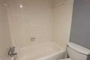 305 Trinidad Dr, Grand Prairie, TX 75052 - Photo 5