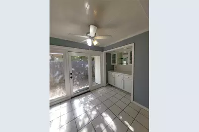 305 Trinidad Drive, Grand Prairie, TX 75052 - Photo 15