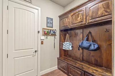 108 Oak Creek Drive, Springtown, TX 76082 - Photo 17