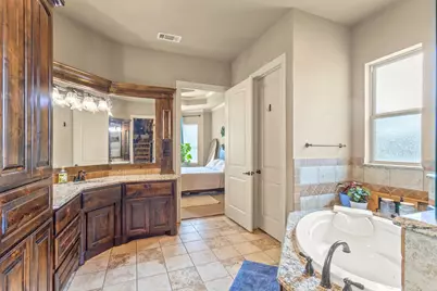 108 Oak Creek Drive, Springtown, TX 76082 - Photo 11